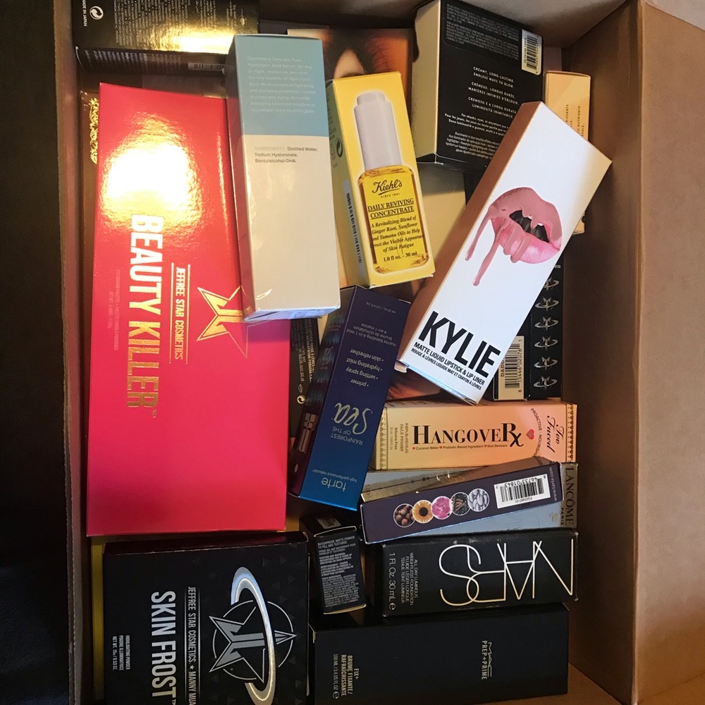 Name brand makeup EMPTY boxes